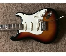 Fender American Standard Stratocaster (1999) Delux Plus