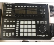 DJ контроллер Maschine Studio Black