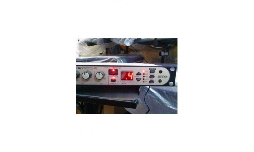 Zoom Studio 1204
