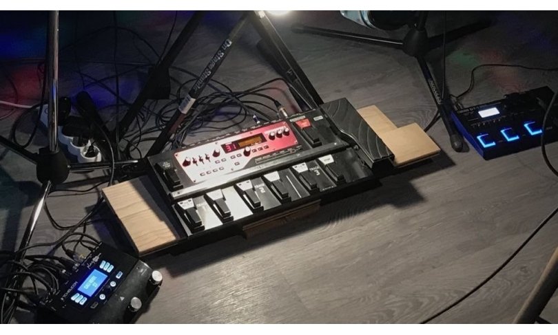 Boss RC-300 loop station (лупер)