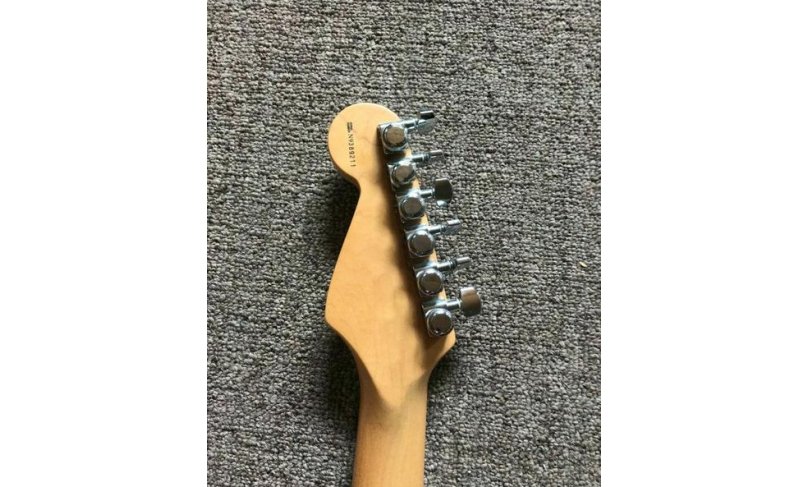 Fender American Standard Stratocaster (1999) Delux Plus
