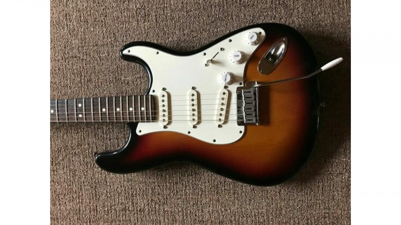Fender American Standard Stratocaster (1999) Delux Plus