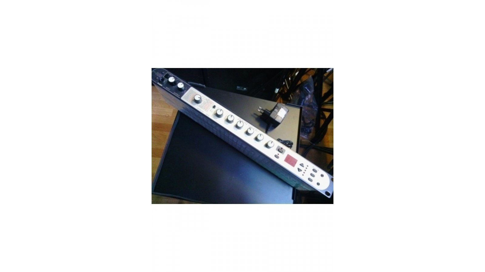 Zoom Studio 1204
